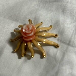 Banana Republic vintage broche